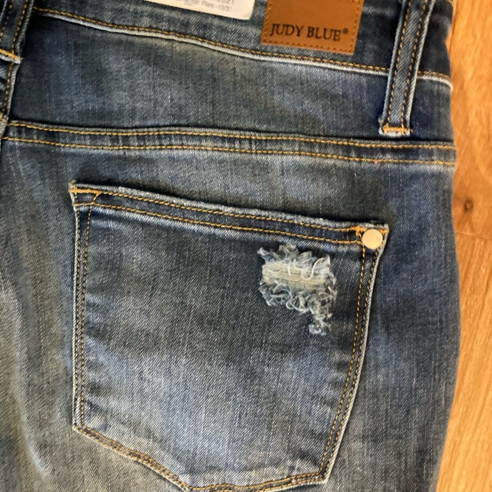 Judy Blue High Rise ButtonUp Straight Ripped Jeans - Picture 10 of 13